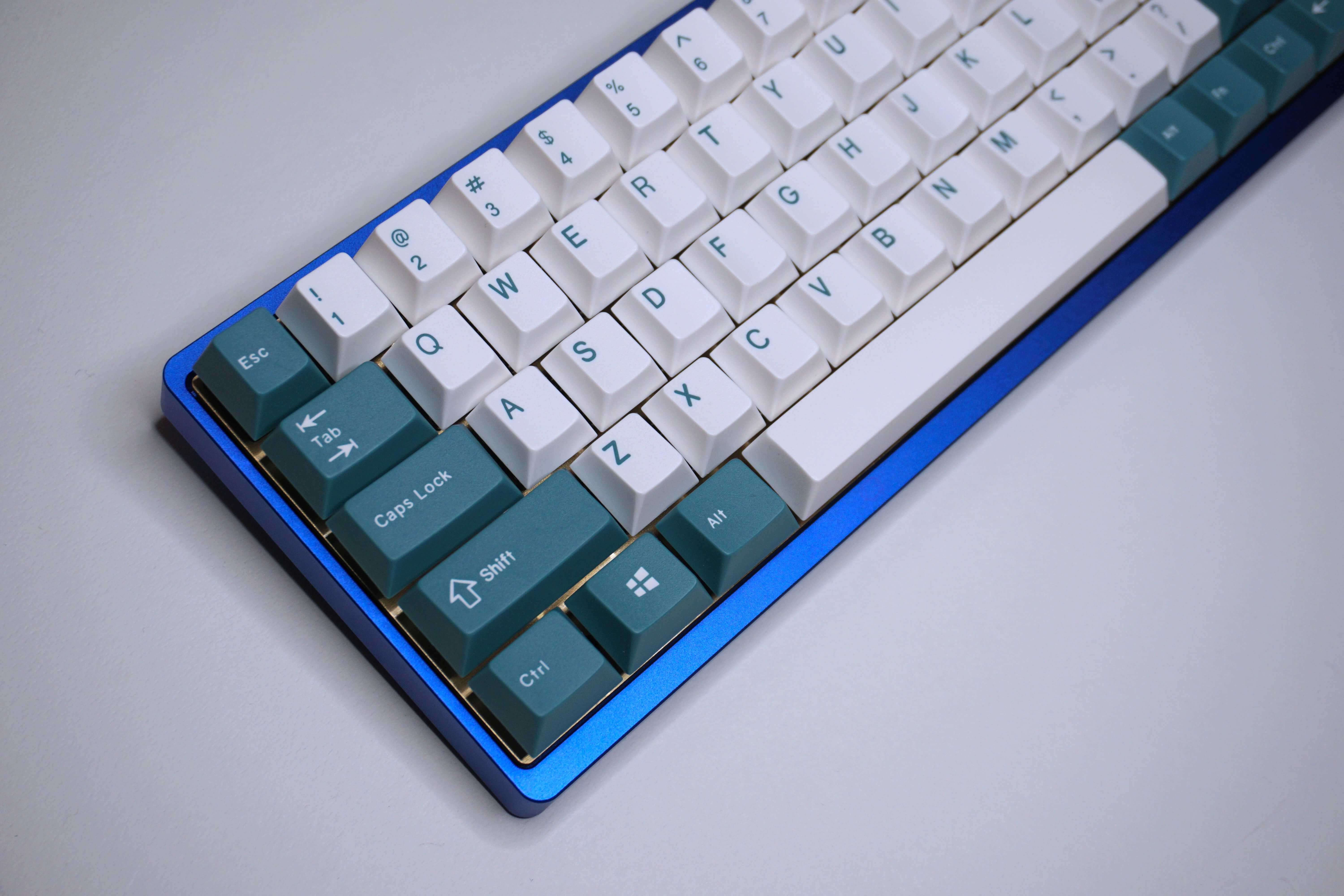 Low profile blue Tada68